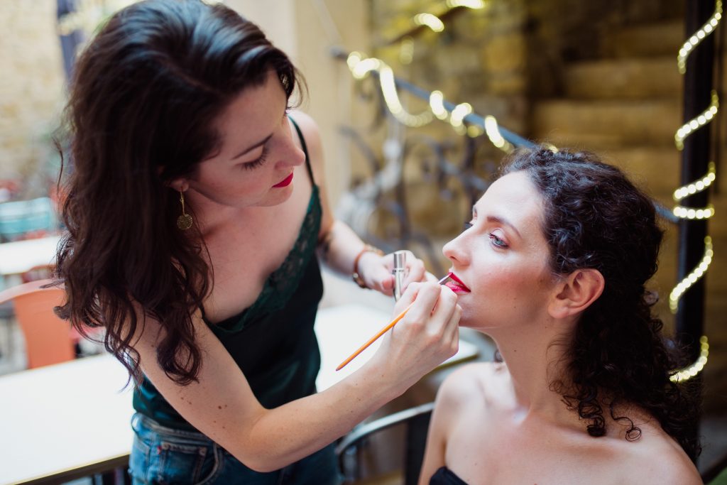 make up shooting bijoux femme