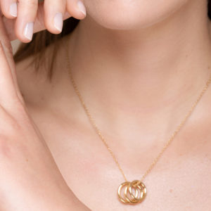 collier pendentif anneaux bijoux créateur français